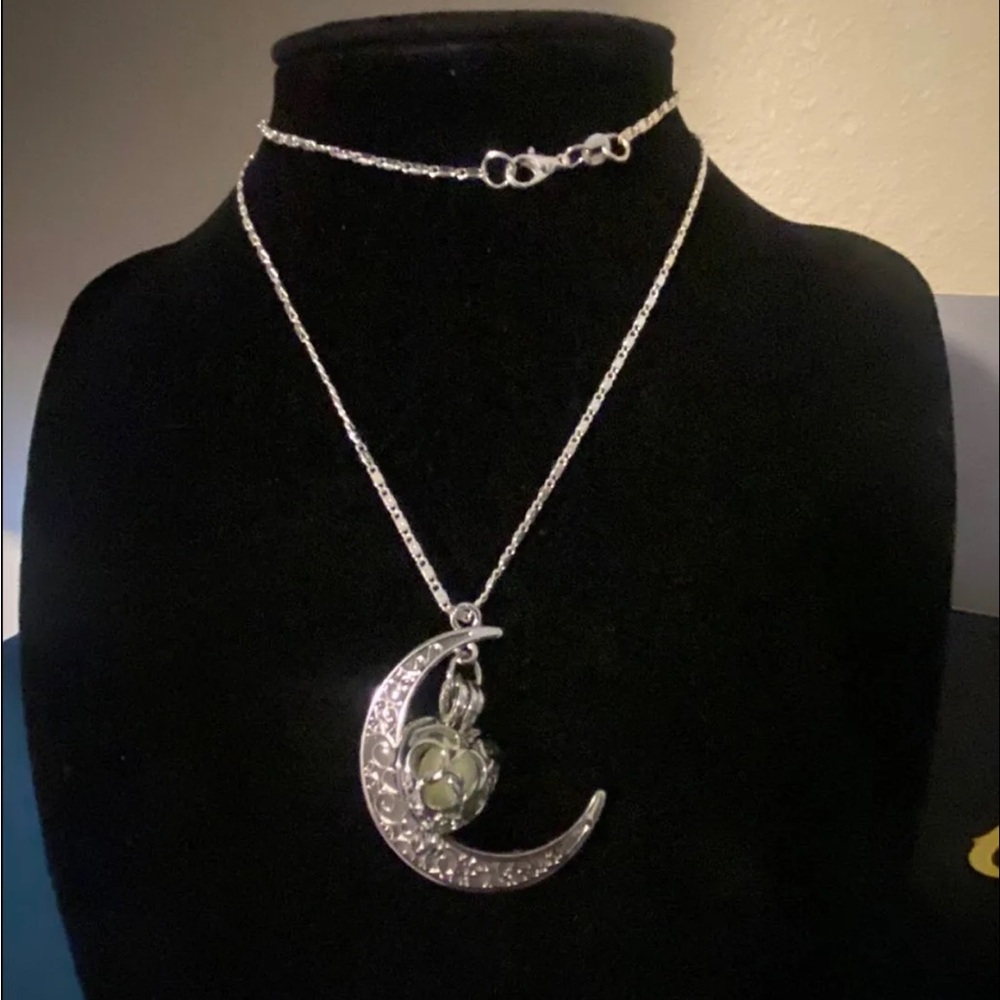 Moon Pendant Glow Stones